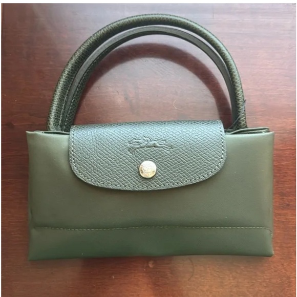 Longchamp Handbags - Logchamp Le Pliage tote (med) forest green